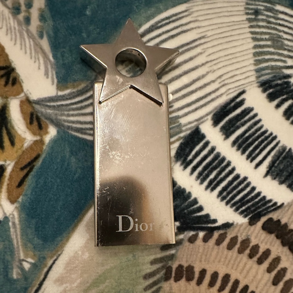 Dior Silver Star Brush